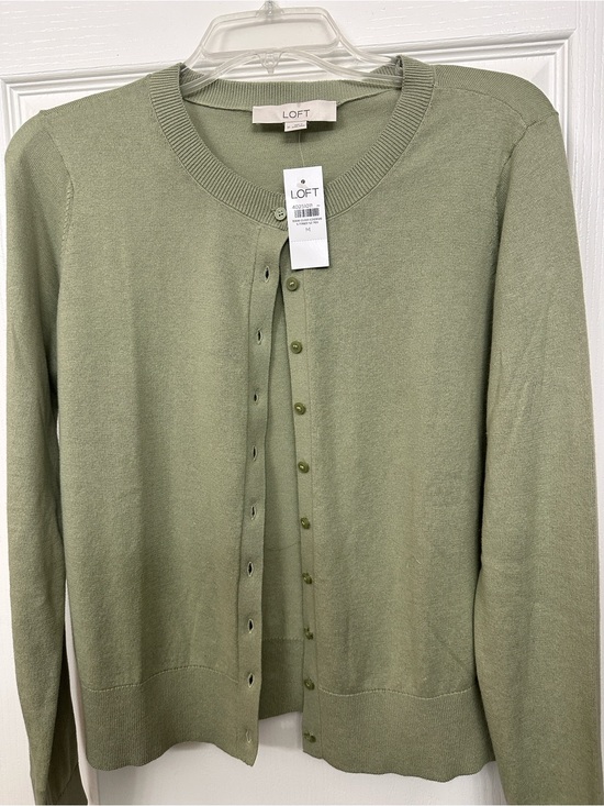 LOFT Sweaters - LOFT Sage Green Button-Front Crewneck Cardigan